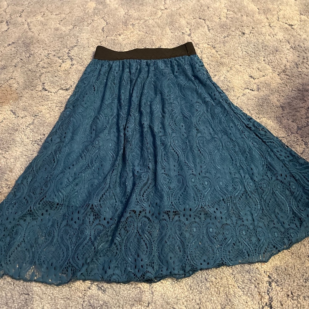 Lace midi skirt